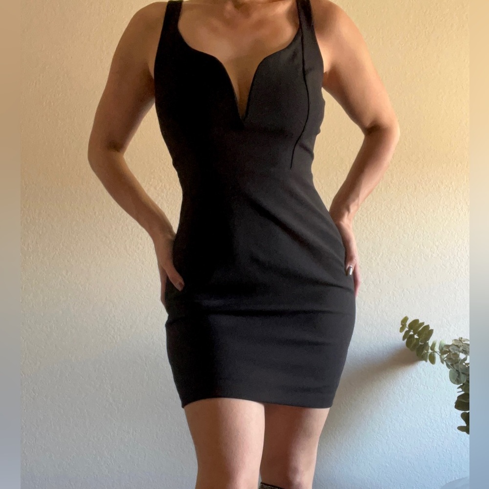 🥂Express little black dress